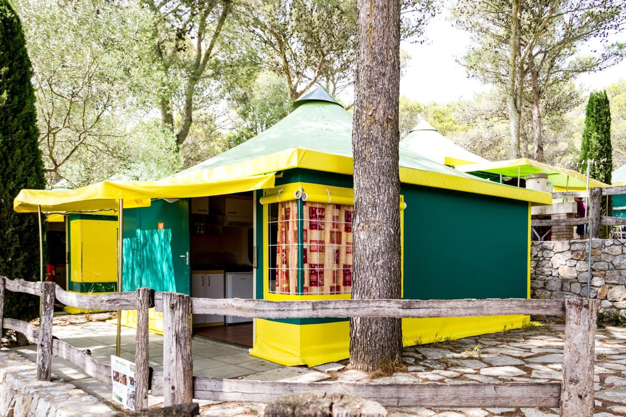 Camping Castell Montgri **** Л'Эстартит Экстерьер фото