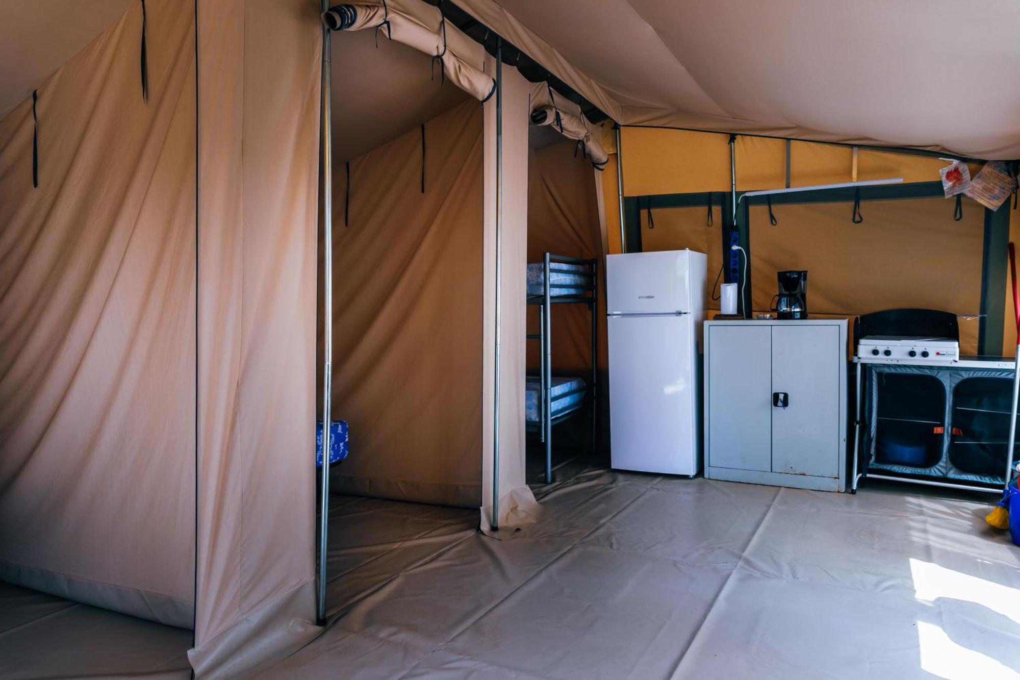 Camping Castell Montgri **** Л'Эстартит Экстерьер фото