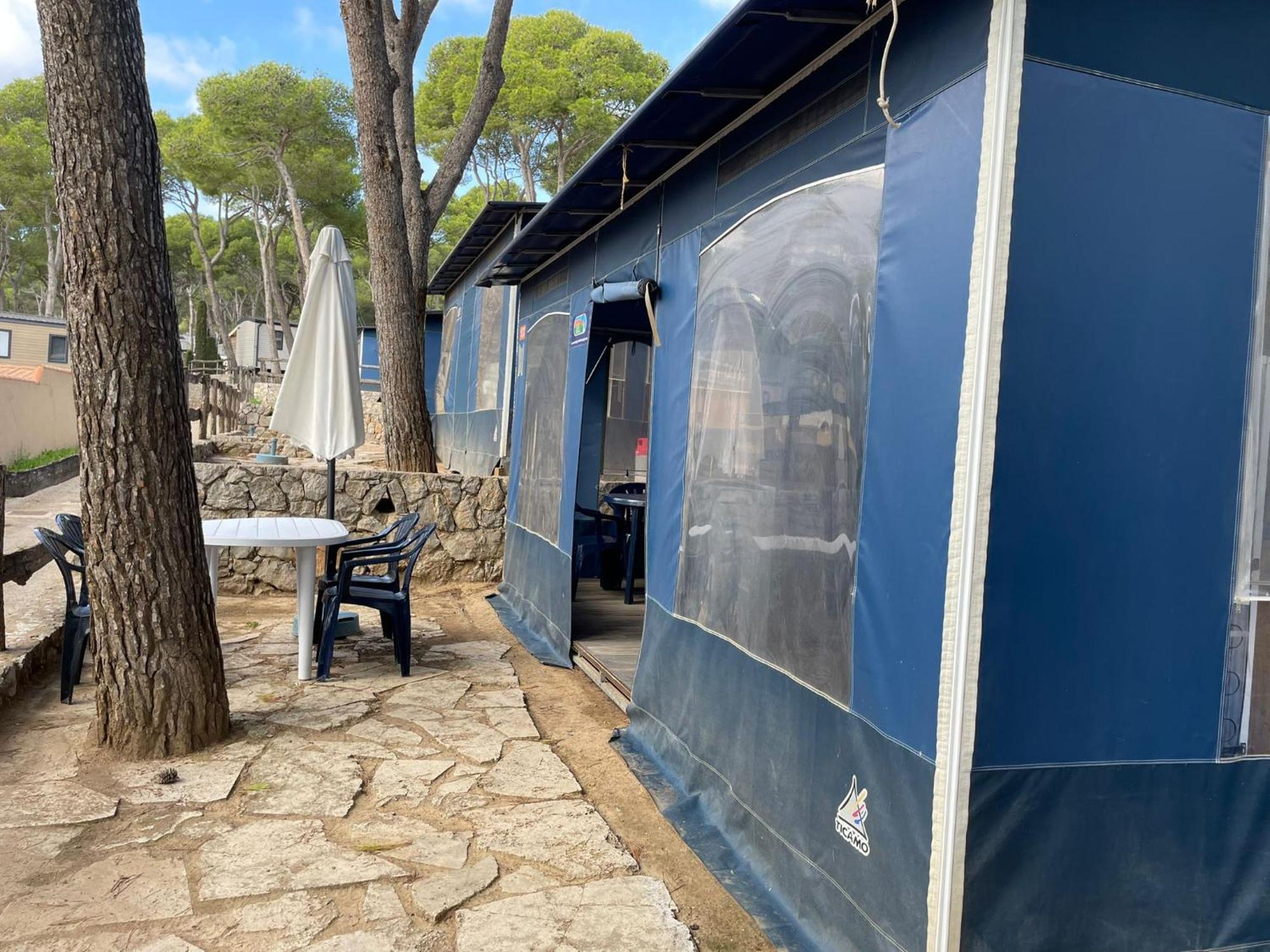 Camping Castell Montgri **** Л'Эстартит Экстерьер фото